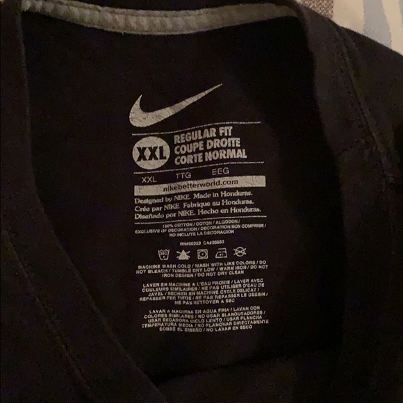 Vintage Nike T-shirt - Picture 4 of 5